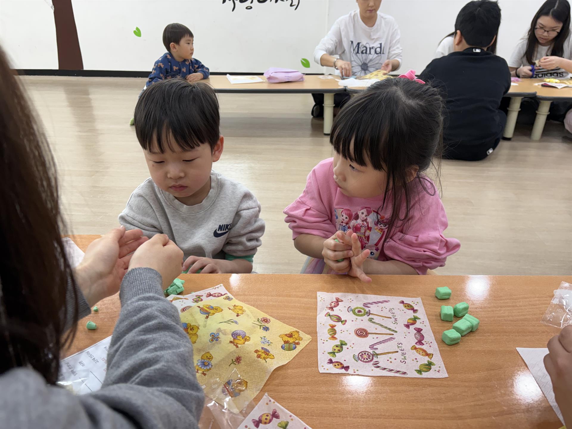 KakaoTalk_20260405_142732023_02.jpg KakaoTalk_20260405_142732023_02.jpg